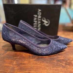 Size 6.5 kitten lace heel